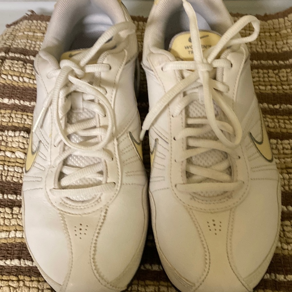 Nike Air Women’s Training size 8